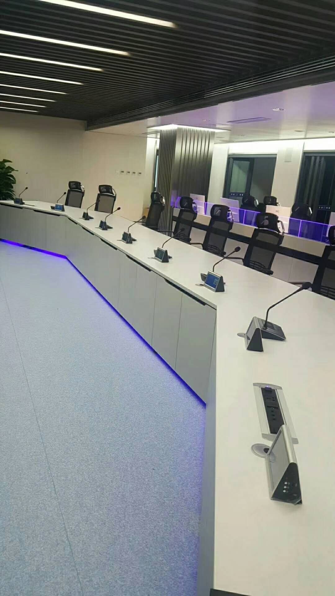 各類拼接屏的區(qū)別在特點(diǎn)上有哪些體現(xiàn)？