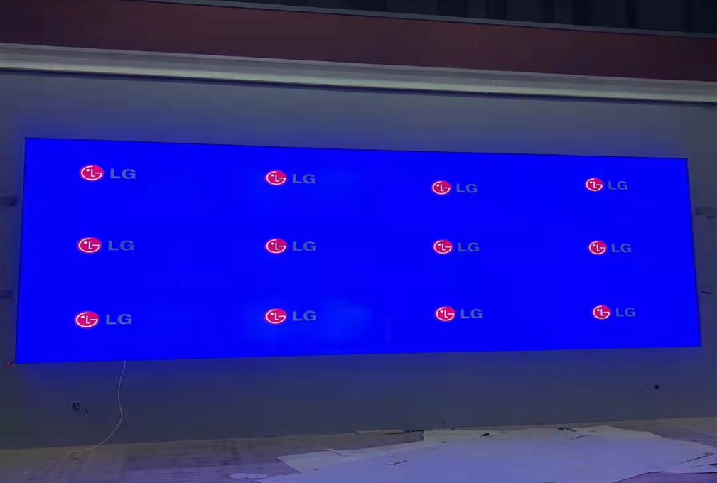 惠州某電視臺(tái)3X4  55寸0.88液晶拼接屏